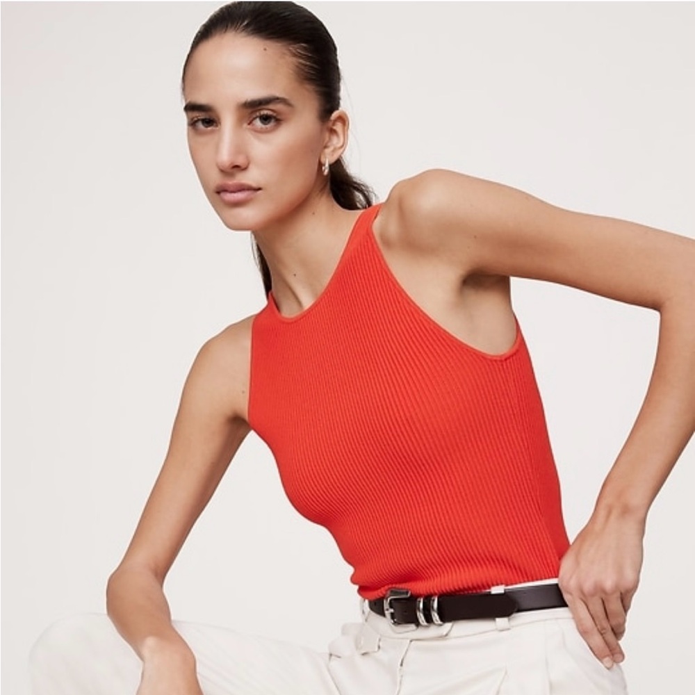 Banana Republic sculpted ribbed tank